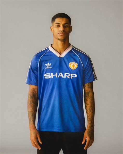 Pin En Marcus Rashford 10 Futbol Moda Hombre Hombres