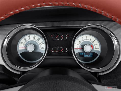 2010 Ford Mustang: 11 Interior Photos | U.S. News