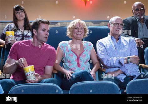 Raising Hope L R Garret Dillahunt Martha Plimpton Jeffrey Tambor In