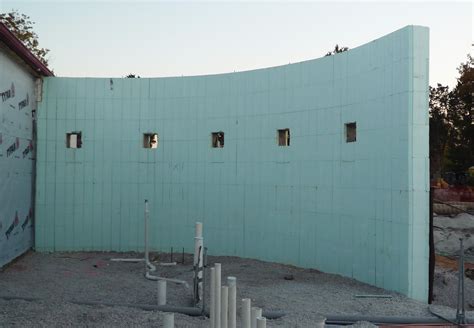 Building Curved Concrete Walls With ICFs