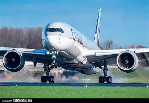 Airbus A Qatar Airways A Aoa Airteamimages