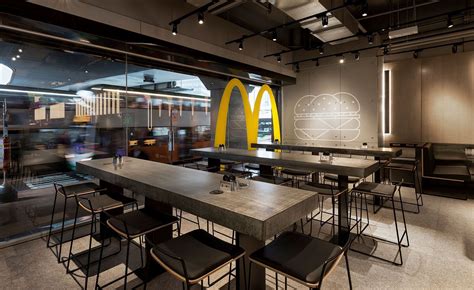 McDonalds Restaurants Wallpapers Wallpaper Cave