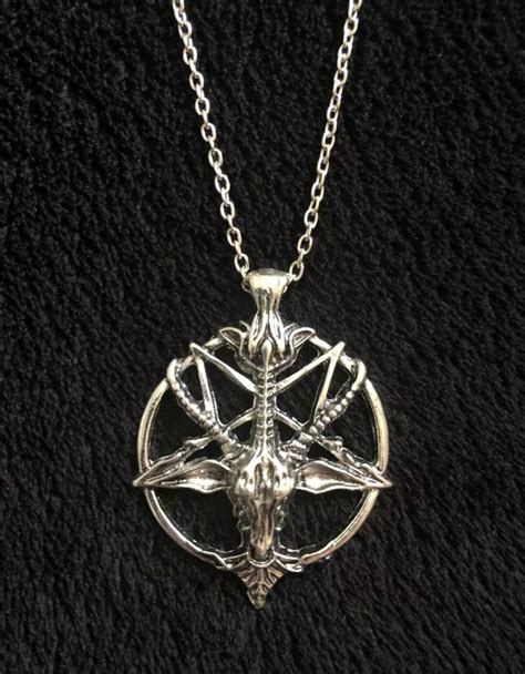 Baphomet Devil Pendant Satan Goat Head Occult Pentagram Necklace Silver