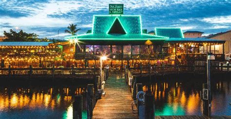 Doc Fords Rum Bar And Grille In Fort Myers Beach Must Do Visitor