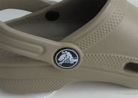 Как отличить оригинальные Кроксы от подделки