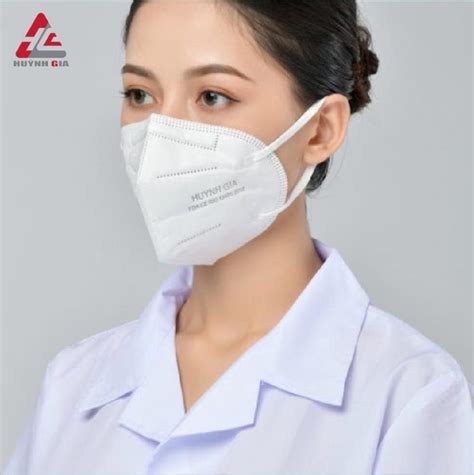 Đeo khẩu trang y tế N95 như thế nào là chuẩn nhất để bảo vệ quý Anh Chị