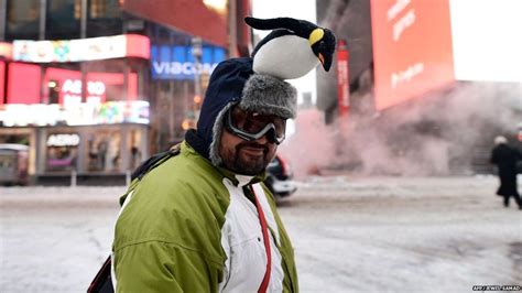 In Pictures Snow Storm Hits North Eastern Us Bbc News