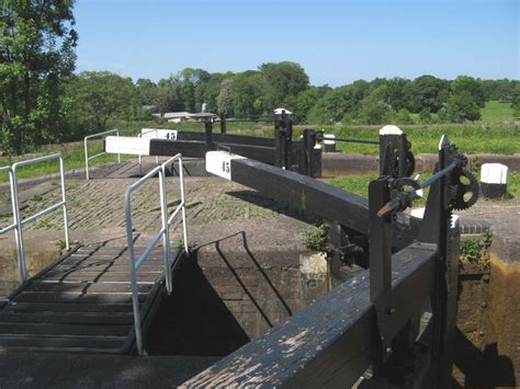 Lock 45 Jonathan Wilkins Cc By Sa 2 0 Geograph Britain And Ireland