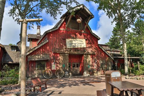 Cowboy Cookout Bbq At Disney Character Central