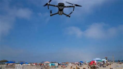 Decenas De Drones Vigilarán Playas De Nueva York Por Avistamiento De