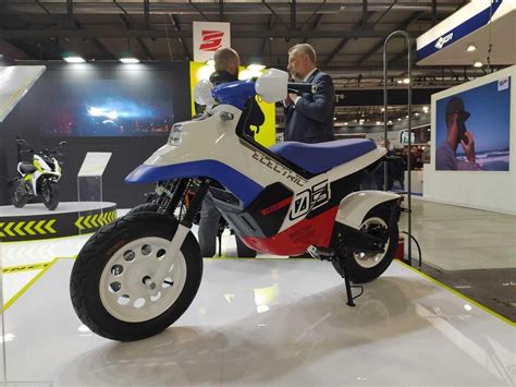 Eicma Le Novit Felo Video E Gallery Fiere E Saloni Moto It