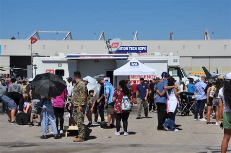 DVIDS - Images - Hundreds visit Corps' emergency control vehicle ...