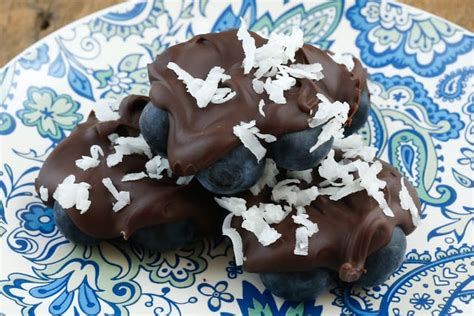 Chocolate Covered Blueberries - Barefeet in the Kitchen