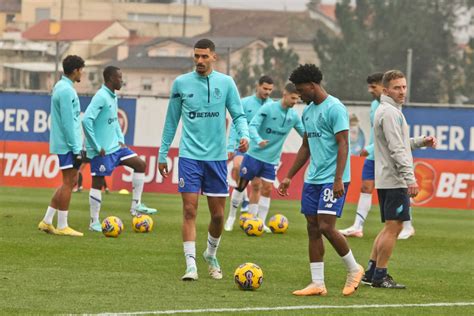 David Carmo Fora Das Opções Para O Tondela Fc Porto B