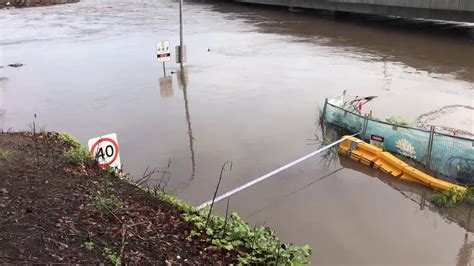 Flooding In Australia Windsor Bridge Under Water Youtube