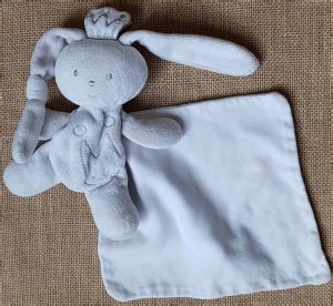 Doudou Lapin Blanc Mouchoir Cajou Couronne Berlingot