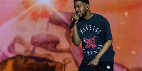 Watch Kid Cudi Perform “Tequila Shots” on ‘Saturday Night Live’ | Complex