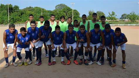 S O Francisco Apresenta Jogadores Para Campeonato Santareno Sub