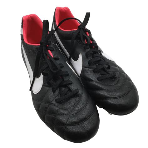 Women's Nike Football boots, size 39 (Black) | Emmy