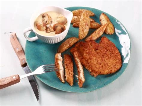 Chicken Schnitzel With Mushroom Sauce Drum