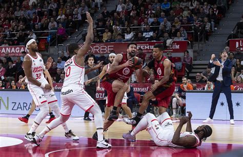 El Casademont Zaragoza Se Desinfla Ante El Valencia Basket En El Tramo