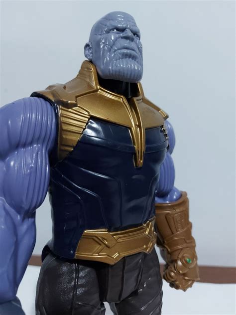 Boneco Thanos Guerra Infinita 30cm Original Hasbro Brinquedo Hasbro