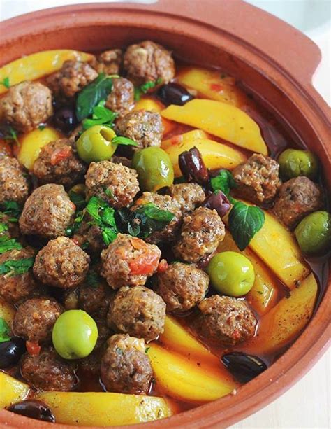 Tajine Aux Boulettes De Viande Pommes De Terre Et Olives