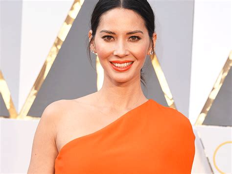 These Are The 3 Best Nude Bras According To Celebrities Who What Wear