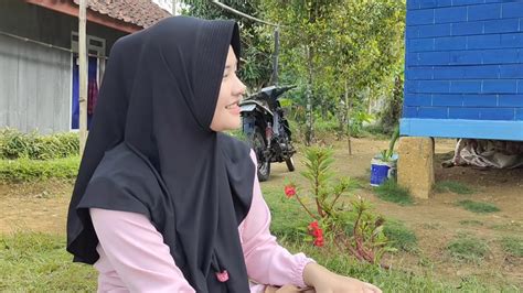 Janda Desa Sederhana Cantik Dan Rajin Neng Sinta Mukbang Rujak Jambu