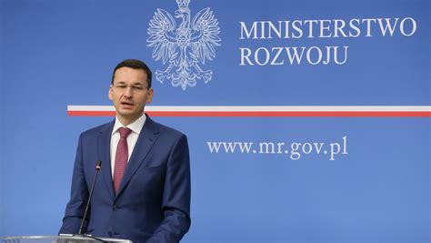 Marszałek pomorski apeluje do Morawieckiego ws pomocy po nawałnicach