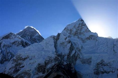 Mount Everest sun rise : Photos, Diagrams & Topos : SummitPost