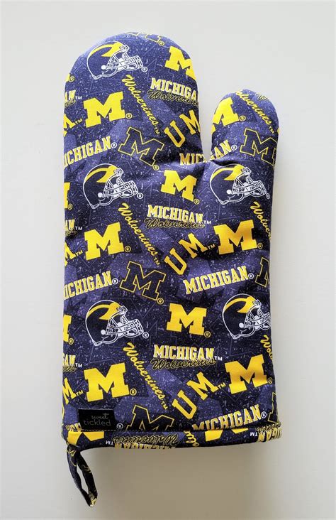 Michigan Oven Mitt Kitchen Oven Mitts U Of M University Of Michigan