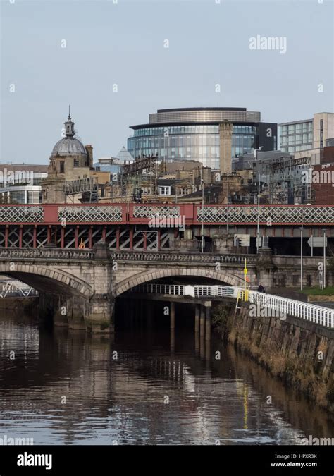 River Clyde at Glasgow Stock Photo - Alamy