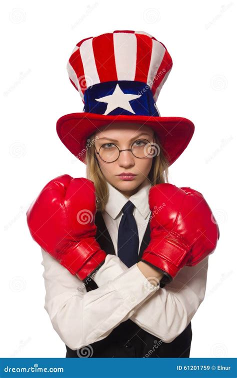 La Mujer Con Los Guantes De Boxeo Aislados En Blanco Imagen De Archivo