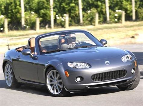 2006 MAZDA MX-5 Miata Price, Value, Depreciation & Reviews | Kelley Blue Book