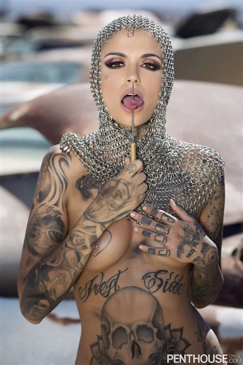 Bald Inked Babe Leigh Raven Flaunts Her Small Boobs And Poses Nude Outdoors CoedCherry
