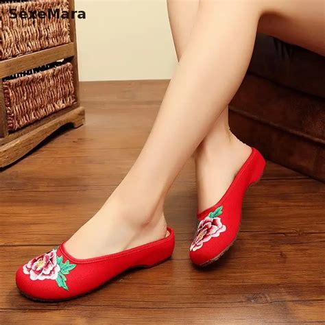 Woman Summer Red Cotton Slippers Old Peking Flat Sandals Chinese Flower