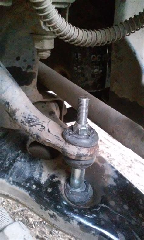 стойки переднего стабилизатора — Mitsubishi Lancer IX, 1,6 л, 2006 года ...