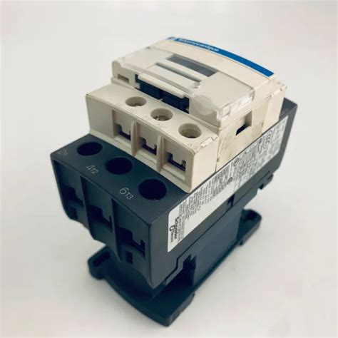 TELEMECANIQUE LC1D25 CONTACTOR 3PH 25A Coil 240VAC 3NO 11kW DIN Rail