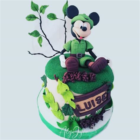 Mickey mouse safari - Decorated Cake by Aleja Jijón - CakesDecor