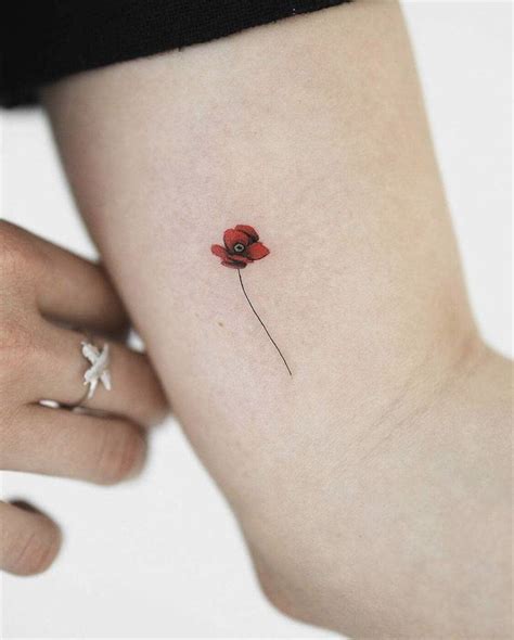 20+ August Birth Flower Tattoo Ideas For Females – EntertainmentMesh