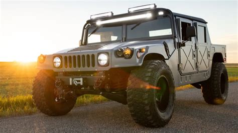 This "cyber-Hummer" H1 electric car could crush this GMC Hummer EV off ...