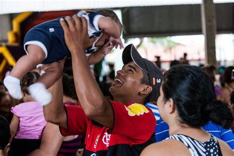 Helena E Miguel Seguem Sendo Os Nomes Mais Registrados Em Mt Pelo