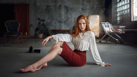 Wallpaper Women Redhead Hips Legs Skirt Freckles On The Floor Pale White Tops Feet