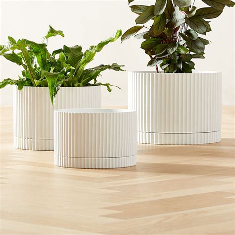 Modern Planters: Indoor Hanging & Floor Planters | CB2 | Modern planters, Modern planters ...