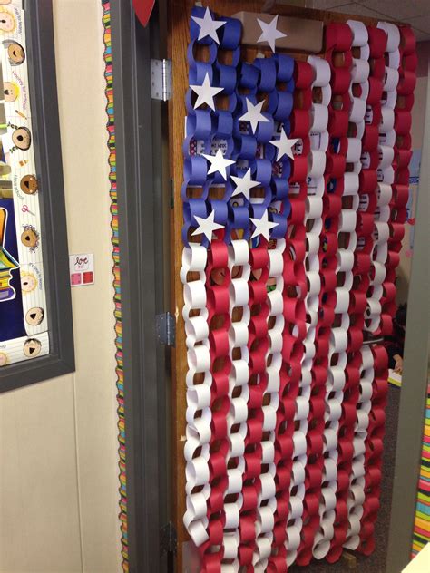 Pin By Sidney Heider On School Ideas Memorial Day Decorations Patriotic Crafts July Crafts