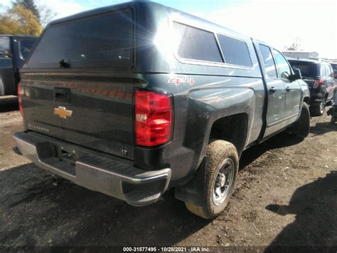 VIN 2GCVKREC0J1112049 CHEVROLET SILVERADO 1500 2018 Car History