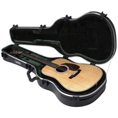 SKB 18 Acoustic Dreadnought Deluxe Guitar Case « Acoustic Guitar Case