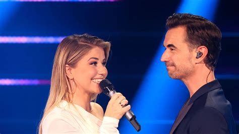 Schlagerboom Florian Silbereisen und Beatrice Egli flirten auf Bühne