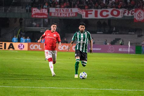 Internacional x Coritiba escalações onde assistir ficha técnica